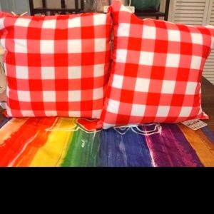 2pc Decorative Pillows NWT